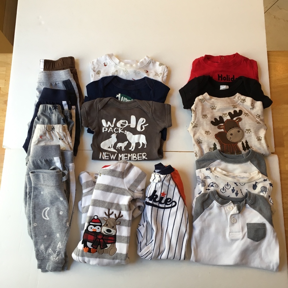 Baby 0-3 month bundle lot of 18 onesies pants pj's